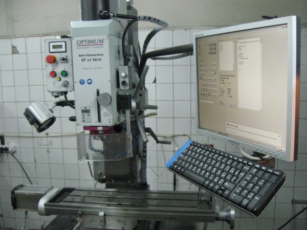 Фрезерный станок с ЧПУ OPTIMUM BF46 Vario CNC