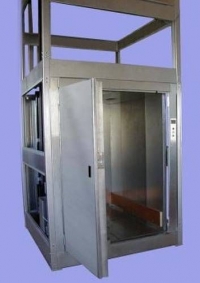 Малый грузовой лифт (Германия)
