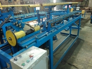 Автоматический станок для производства сетки рабицы