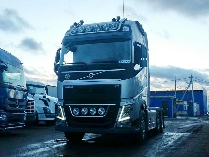 Вольво седельный тягач 13. Тягач Вольво 6х4. Volvo FH 6x4 седельный тягач. Тягач Вольво 142. Вольво 500 л с тягач.