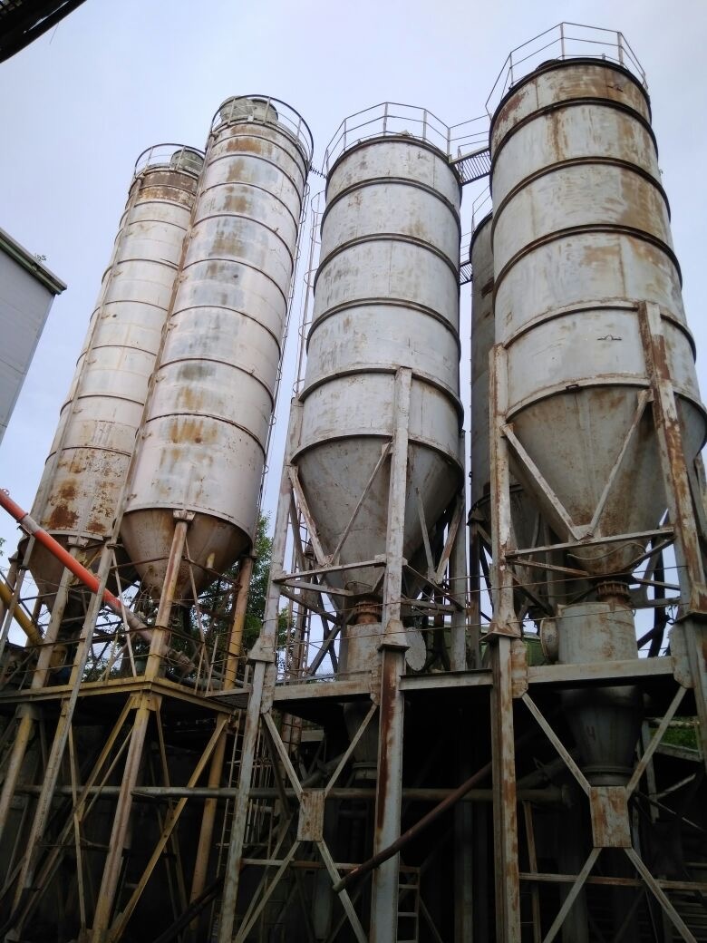 Silo на русском. Силос цементный 75. Бункер цемента 200т Dri. Силос 100 тонн. Цементный силос ЦС-30.