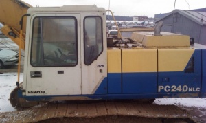 Экскаватор Камацу Komatsu PC240LC