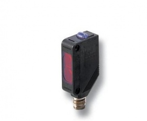E3Z-B81-2M-OMS Датчик контроля прозрачных объектов, отражение от рефлектора, 500mm, DC, 3-wire, PNP, 2m кабель (req Omron