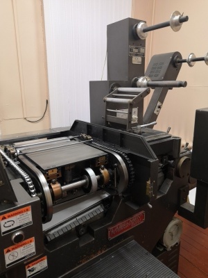 Узкорулонная плоскопечатная машина высокой печати Labelmen PW-180