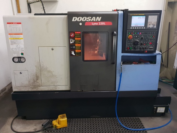 Токарный станок с ЧПУ DOOSAN LYNX 220 L Ø 510 x 320 mm 4217 = Mach4metal