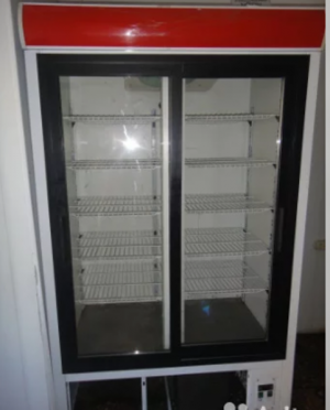 Холодильный шкаф Спутник