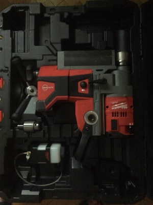 Дрель аккумуляторную магнитную Milwaukee M 18 FMPD-0C FUEL