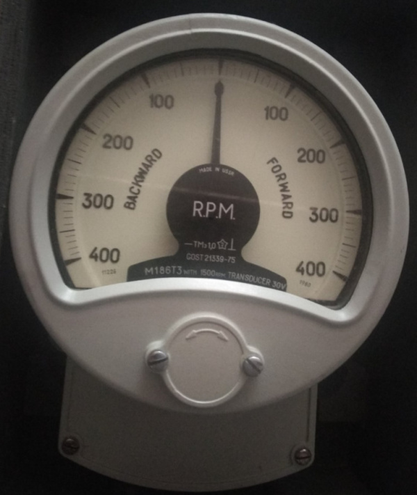 Измеритель тахометра М-186, 0-4000об/мин