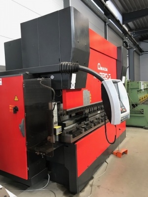 Amada HFE 220-3 Листогибочный пресс с ЧПУ