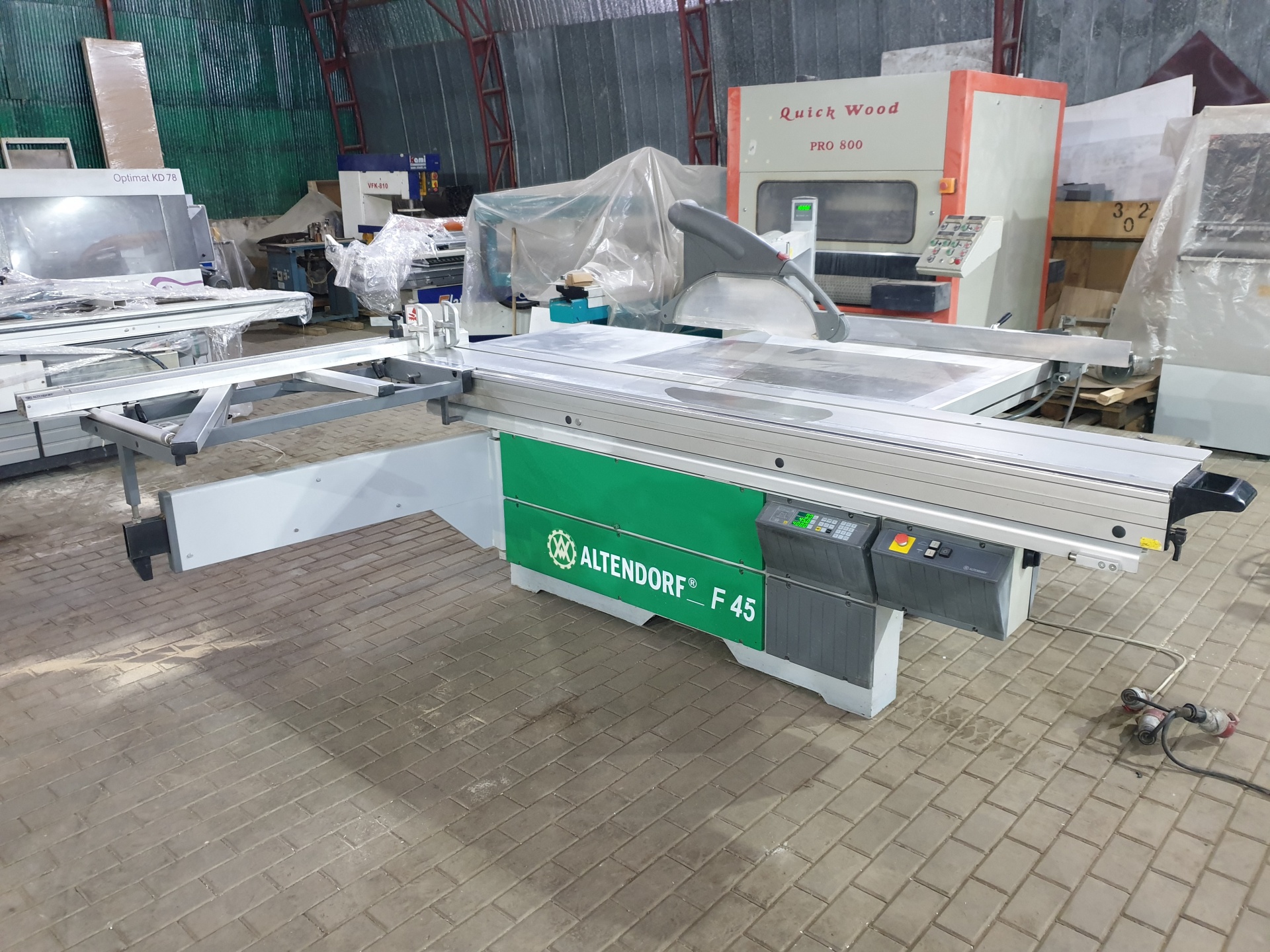 Форматно раскроечный станок с чпу. Станок Altendorf f45. Форматный станок Altendorf f45. Omga ti 3000 super станок форматно-обрезной. Кромочный станок Альтендорф.