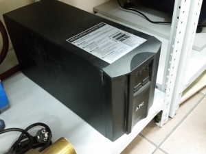 ибп Smart-UPS SMT1500I (бесперебойник)