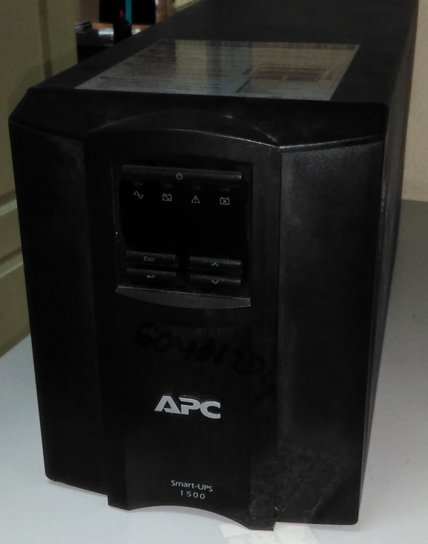 ибп Smart-UPS SMT1500I (бесперебойник)