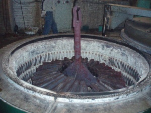 Нагревательная шахтная печь