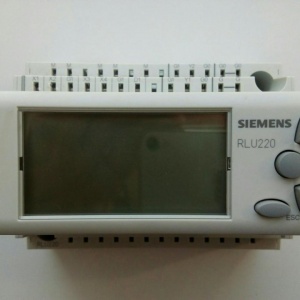 Siemens RLU220 универсальный контроллер