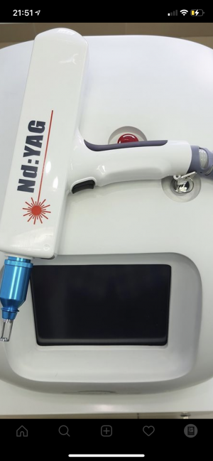 Лазерный аппарат для удаление тату