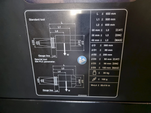 Вертикально обрабатывающий центр с ЧПУ Mazak VORTEX i-800V/8