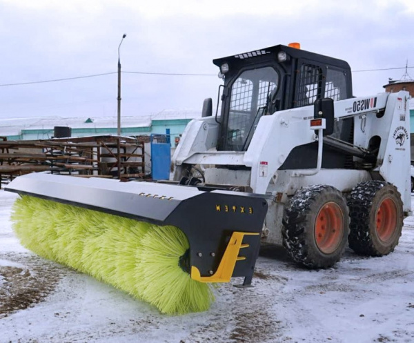 Щетка поворотная на мини-погрузчик Takeuchi (Такеучи) TL150