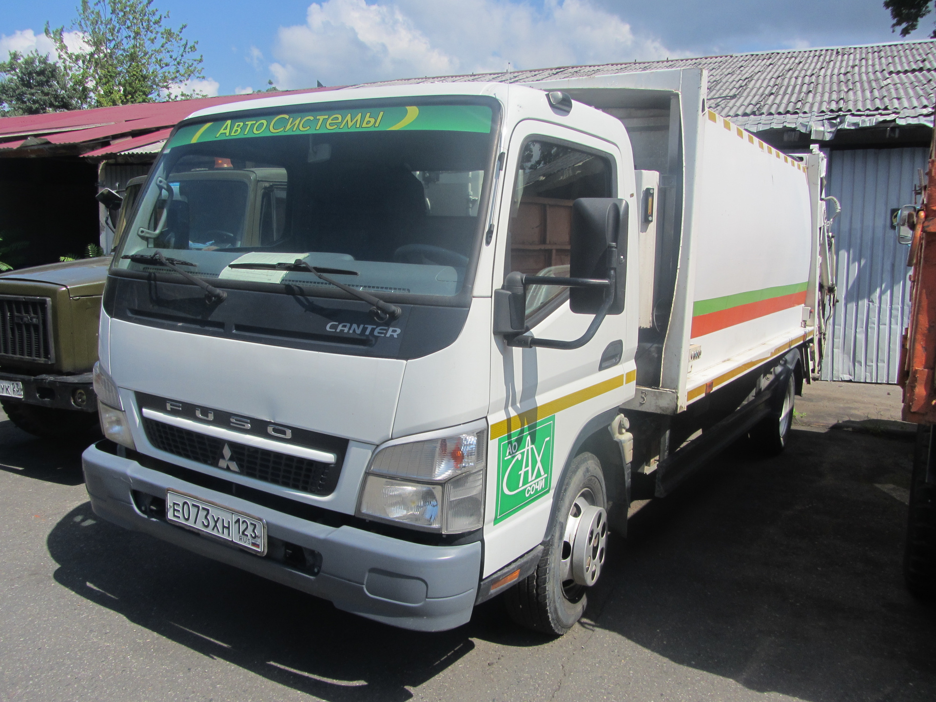 Мусоровоз МС-4 (на шасси Fuso Canter FE85D), гос. номер Е 073 ХН 123, 2016  г.в. Местонахождение: г. Сочи Б/У - Биржа оборудования ProСтанки