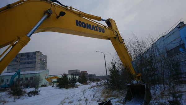 Экскаватор Komatsu PC210-10M0