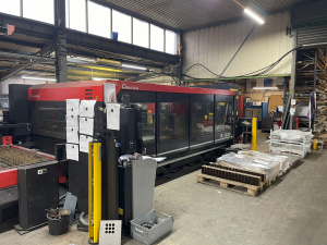 Amada fo-3015MII mit RL 4000вт