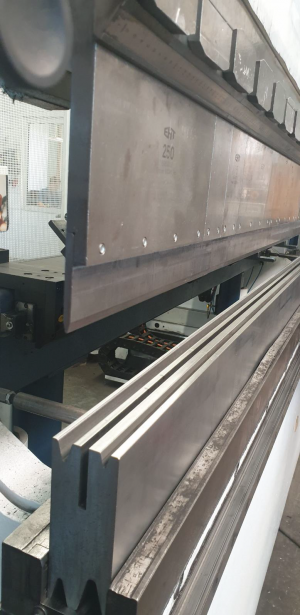 EHT/TRUMPF VarioPress 230-30