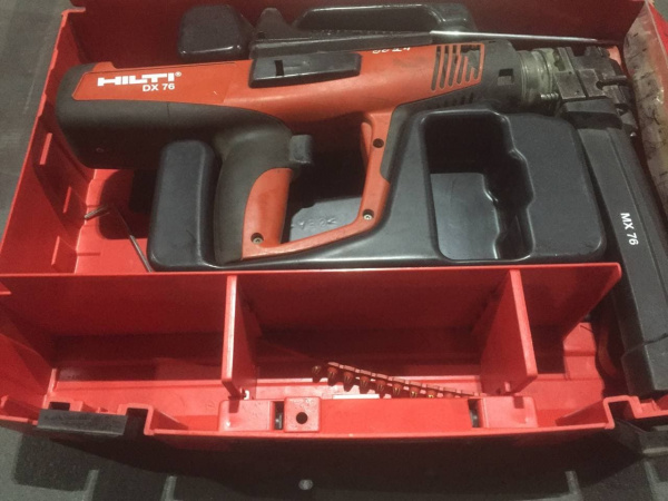 Пороховой монтажный пистолет HILTI DX 76 MX