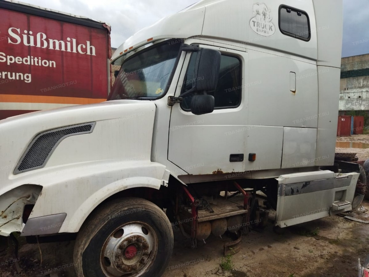 Автомобиль Volvo VNL, VIN 4V4NC9TH54N352460, номер двигателя ISX450, 2003  г.в Б/У - Биржа оборудования ProСтанки