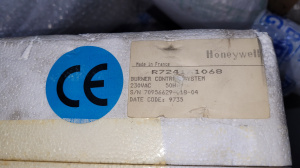 Контроллер для газовых сушек R7241A1068 Honeywell, новый в упаковке 3 штуки