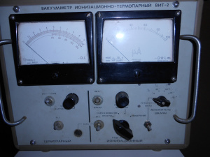 Вакуумметр ионизационно-термопарный ВИТ-2