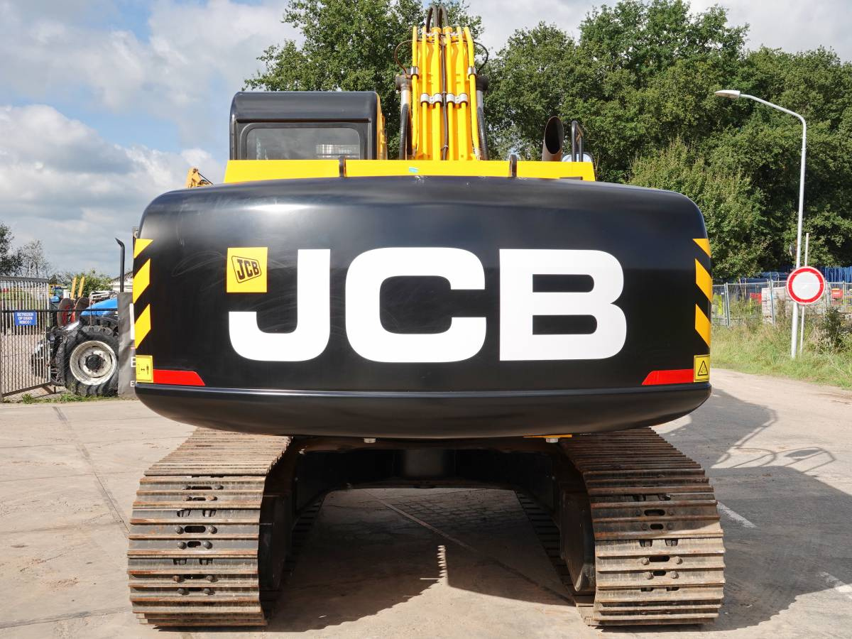 Гусеничный экскаватор JCB 205 купить в Минске по цене $ 100 000 - Биржа  оборудования ProСтанки