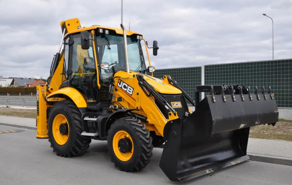 Экскаватор-погрузчик JCB 3CX Plus