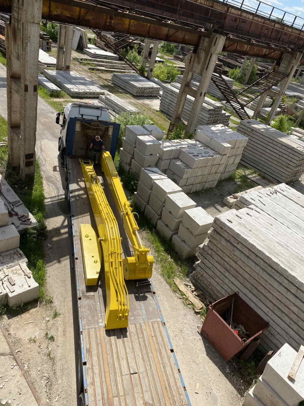 Удлинённое рабочее оборудование Komatsu PC220-6