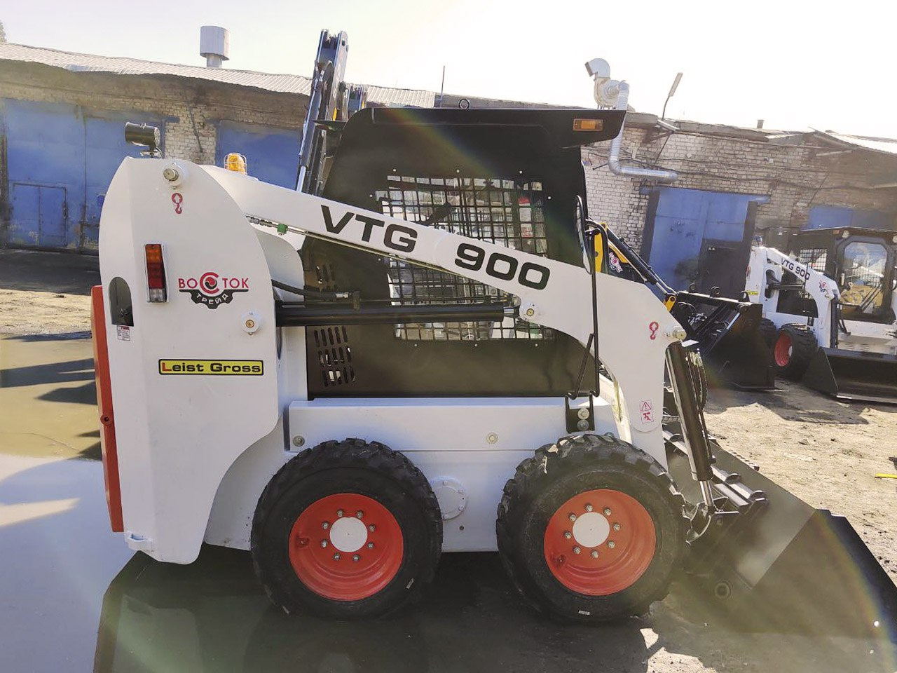 Мини-погрузчик Leist Gross VTG 900 с двигателем Yanmar купить в Балаково по  цене 2 500 000 руб. - Биржа оборудования ProСтанки