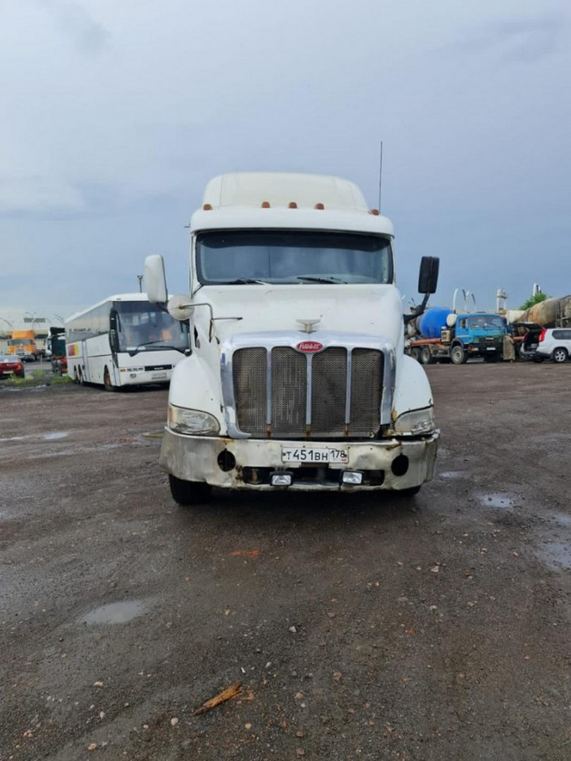 Грузовой тягач седельный Peterbilt 387, белый, 2003 г, пробег - нет данных,  11 900 МТ (431 л. с.), дизель, задний, VIN 1XP7DU9X14D823625, ак Б/У -  Биржа оборудования ProСтанки