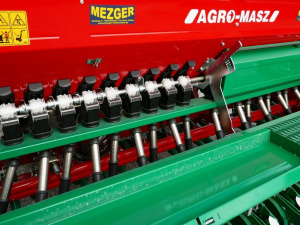 AGRO-MASZ SR300 сеялка