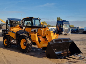 Телескопический погрузчик JCB 530-110