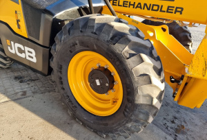 Телескопический погрузчик JCB 530-110