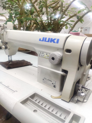 Стачивающую машинку Juki DDL 8100e