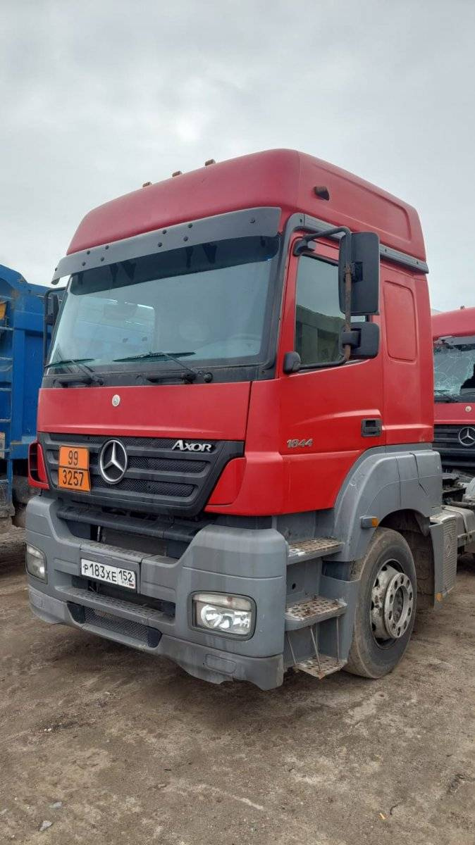 Грузовой тягач седельный Mercedes-Benz Axor 1840LS, цвет кузова (кабины,  прицепа) красный, год выпуска 2008, VIN: WDF9440321B970000 Б/У - Биржа  оборудования ProСтанки