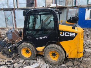 Мини-погрузчик, марка: JCB 175 Robot, год выпуска: 2013, государственный регистрационный знак: 1759НТ77, цвет: желтый