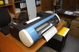 Roland VersaSTUDIO BN-20 настольный экосольвентный принтер/каттер шириной 508 мм