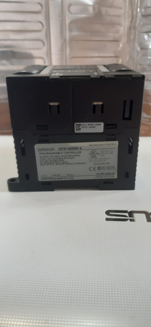 Контроллер Omron CP1E-E20DR-A