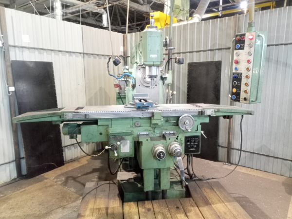 CORREA BC5000-UE UNIVERSAL MILLING MACHINE