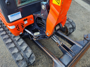 Гуcеничный мини-экcкавaтop Kubota KX016-4