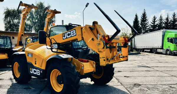 Телескопический погрузчик JCB 531-70