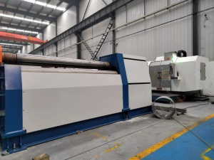 Вальцы 4-х валковые CTW12CNC-16x2000