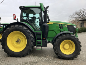 Трактор колесный John Deere 6R 250