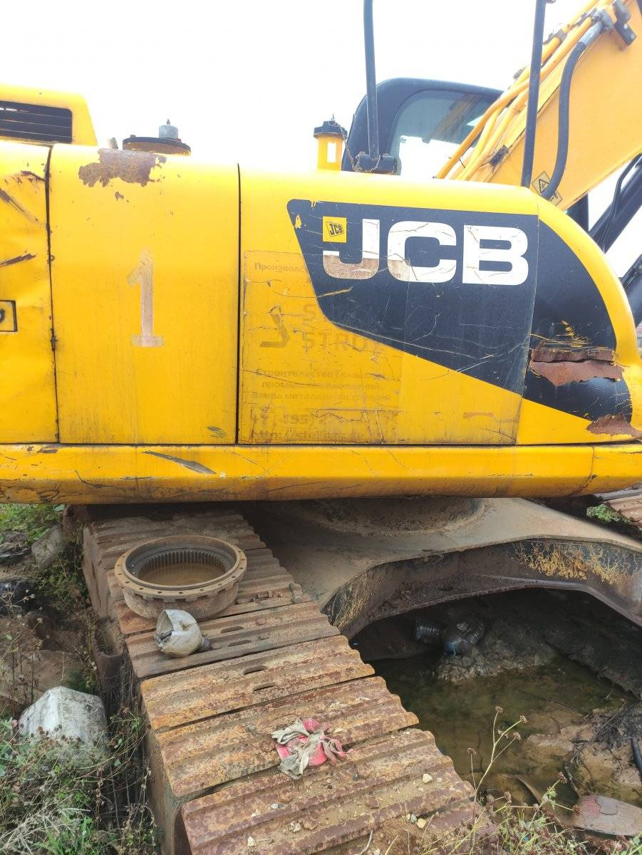 Самоходная техника: Экскаватор JCB JS330LCT2, 2013 г.в., (Зав.№  JCBJS33CC02161427), Гос.№ 9346 ХО 50 купить Б/У в Москве по цене 4 000 000  руб. - Биржа оборудования ProСтанки