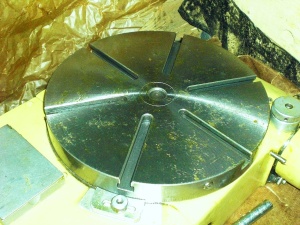 Стол круглый поворотный 7400-0223 диам.250 мм
