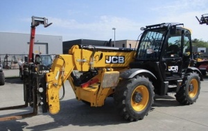 Телескопический погрузчик JCB 540-140